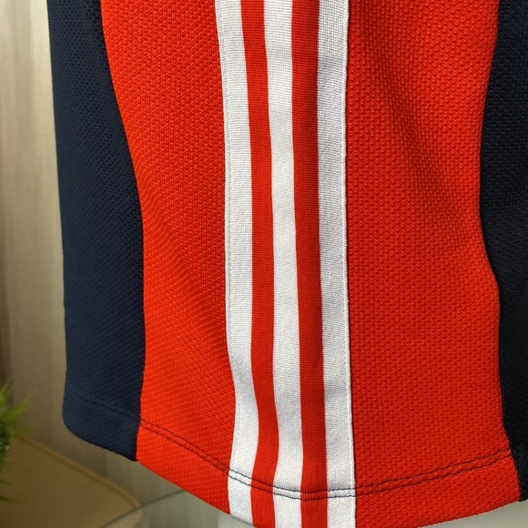 Adidas top - Picture 10 of 14